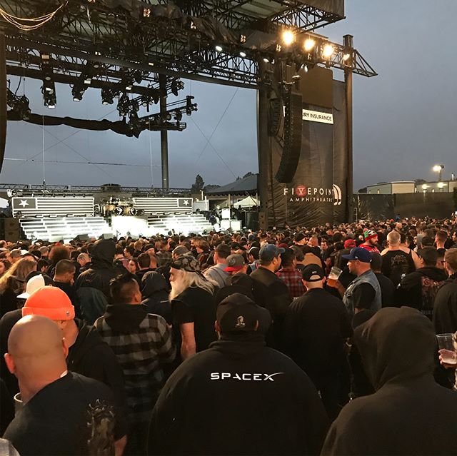 Some shots from the SLAYER/Lamb Of God/Anthrax/Behemoth/ Testament concert last night in Irvine,Ca!! It was a awesome show! Looking to seeing the second leg of the tour when it hits Denver in August!!!